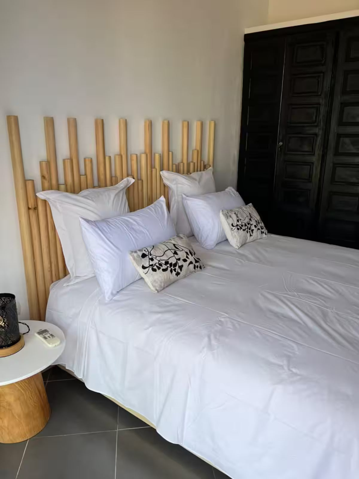 Chambre 6 - (chambre solo) - lit queen size