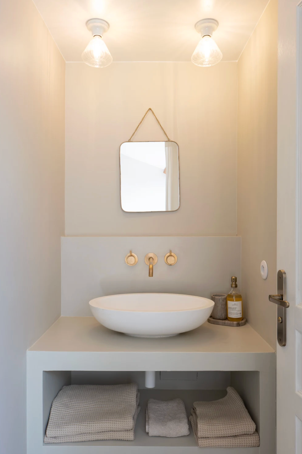 Chambre 1 ( partagée ) Intime, solaire, sophistiquée